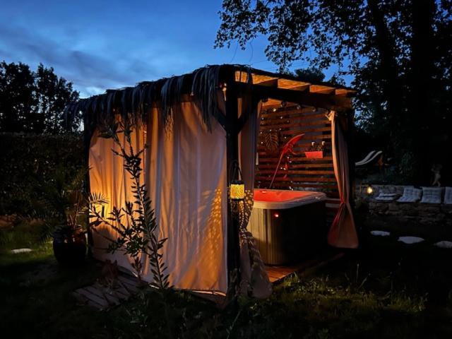 "La Brindille" Roulotte Tzigane De Charme Hebergement Insolite Saint-Paul-en-Forêt Buitenkant foto